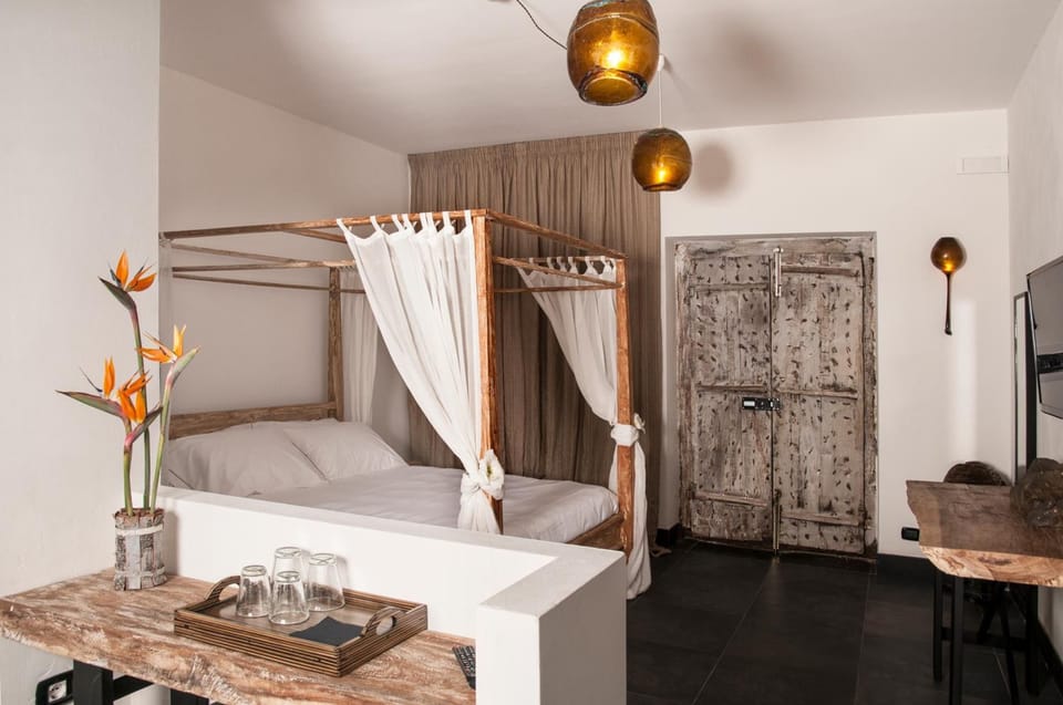 In-room safe, desk, cribs/infant beds, free WiFi