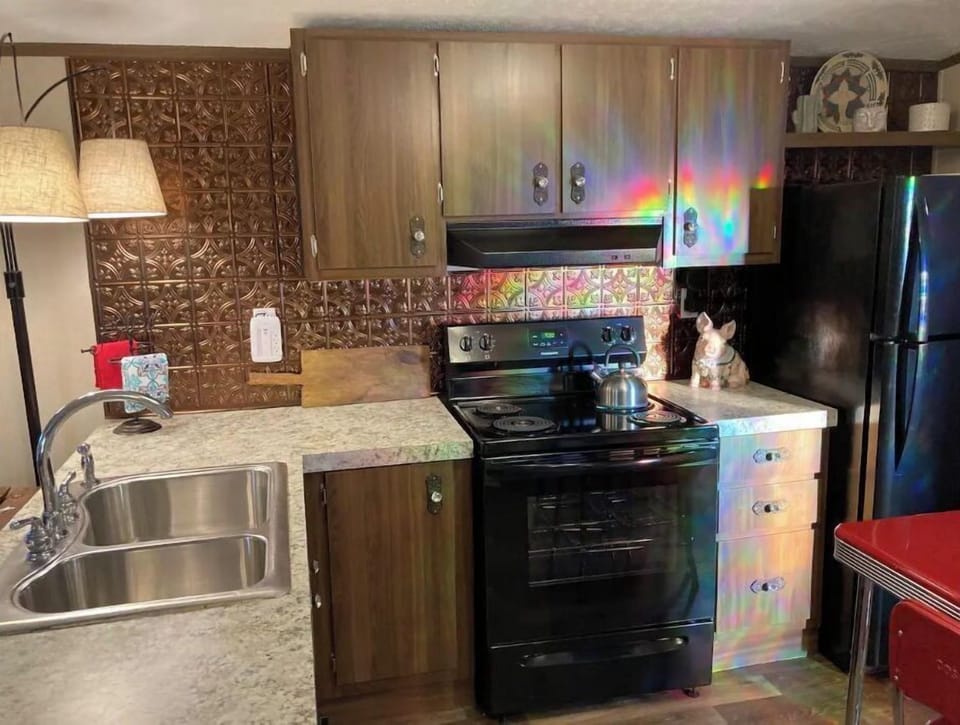 Stove, oven, fridge, dishwasher, microwave