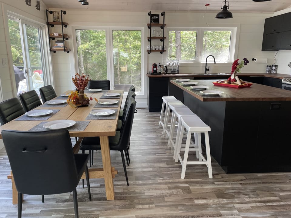 Spacious kitchen and dinning