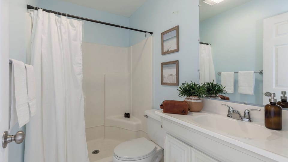 Sandpiper by Avantstay Gorgeous Beachside Home w/ Spacious Yard & Chic Design House in North Forest Beach