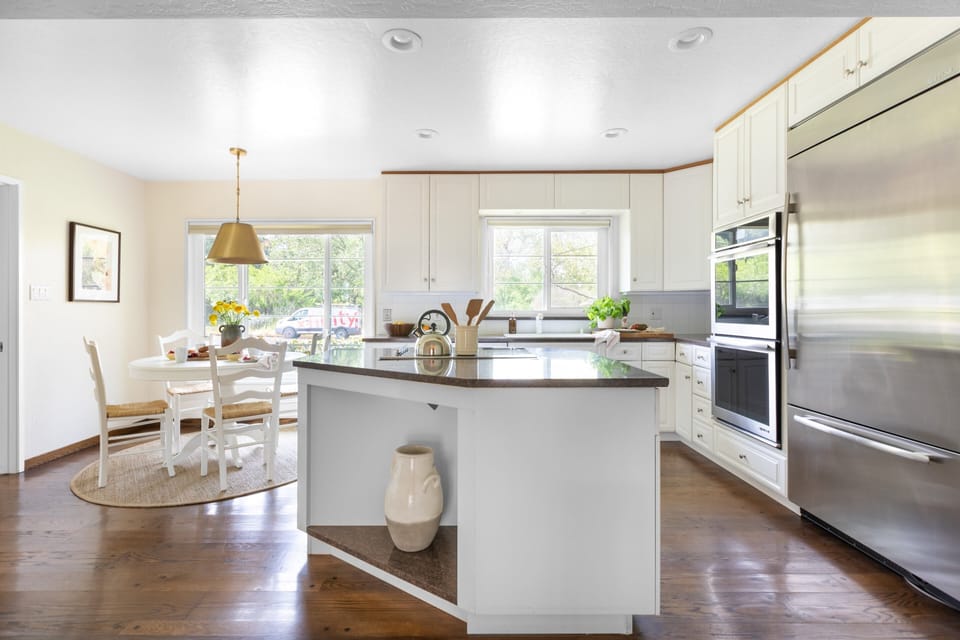 Villa (3 Bedrooms) | Private kitchen | Fridge, microwave, oven, stovetop