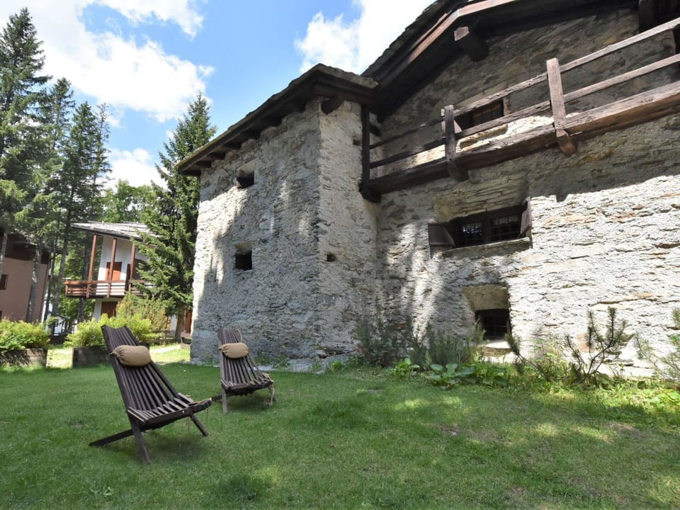 Cloud, Plant, Sky, Building, Window, Cottage, Land Lot, Grass, Outdoor Furniture, Tree