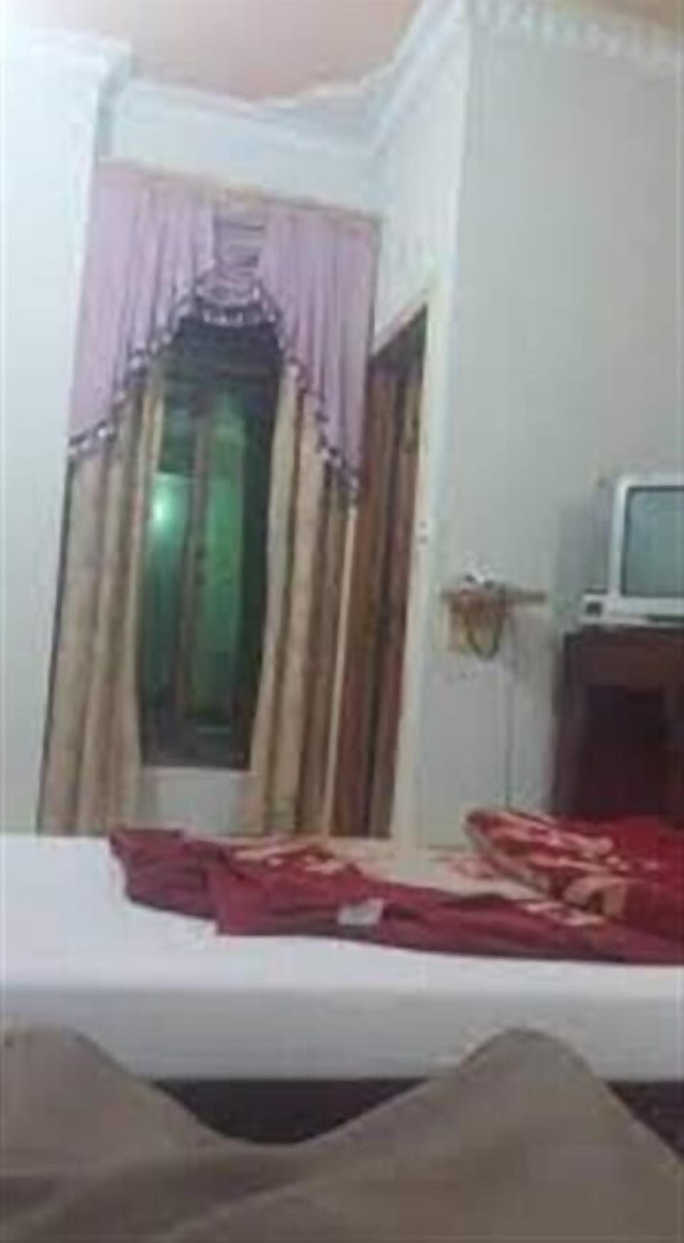 Quadruple Room | Desk, laptop workspace, WiFi (free)