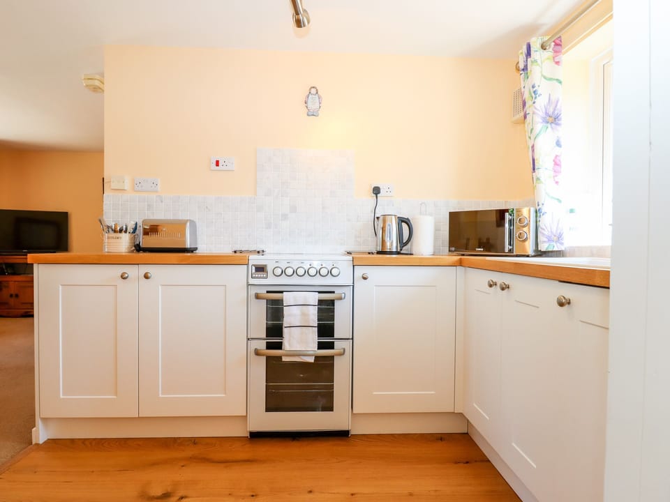 Fridge, dishwasher, electric kettle, toaster