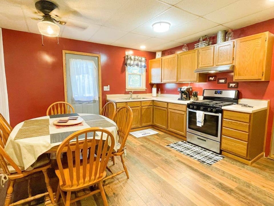 Enjoy the kitchen!