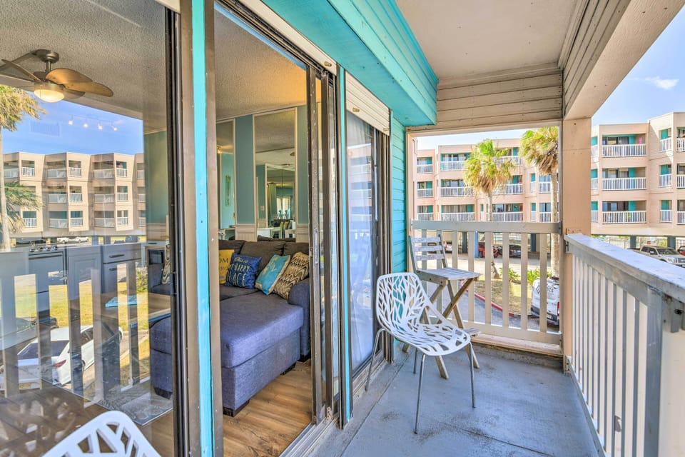 Balcony | Beach View | 420-Sq-Ft Interior