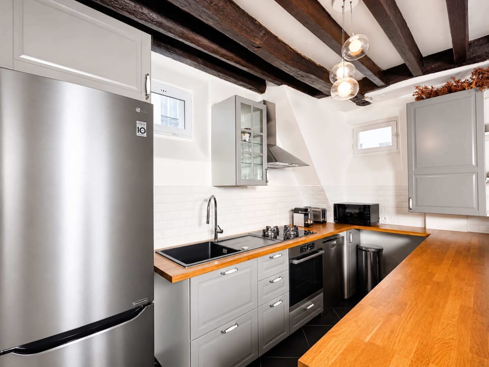 Guests have access to a fully equipped kitchen for maximum comfort and flexibility