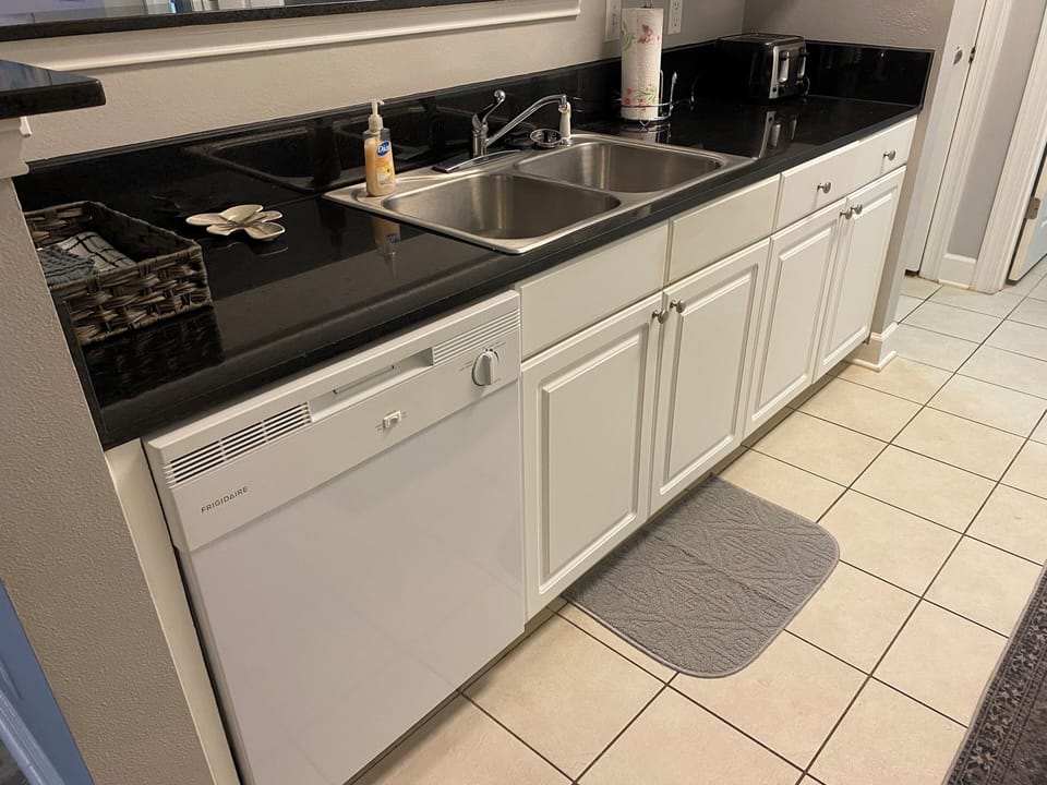 Built in Dishwasher
