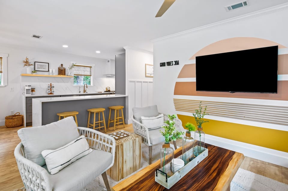 Open Concept Living, Dining and Kitchen
