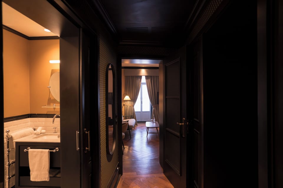 Deluxe Double Room | Premium bedding, minibar, in-room safe, individually furnished
