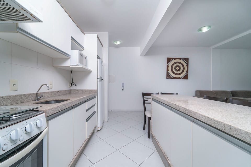 Apartment | Private kitchen | Microwave, cookware/dishes/utensils