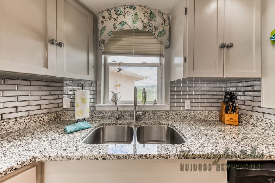 The awe inspiring kitchen!
