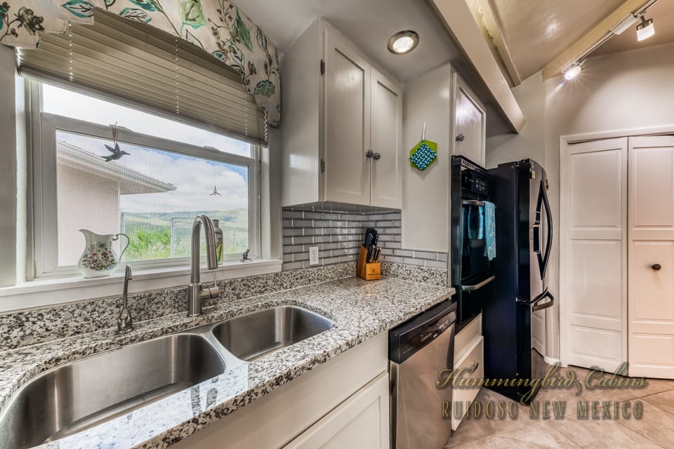 The awe inspiring kitchen!
