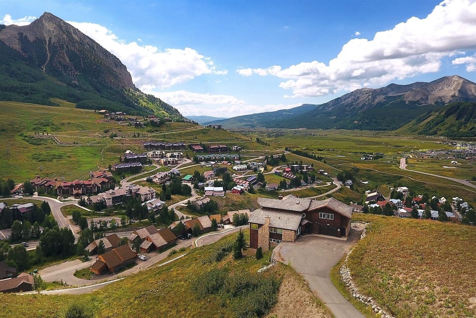 Private yet close to it all