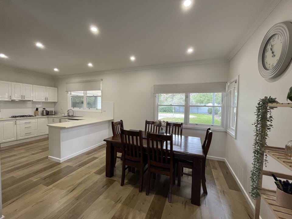 Kitchen/Dining