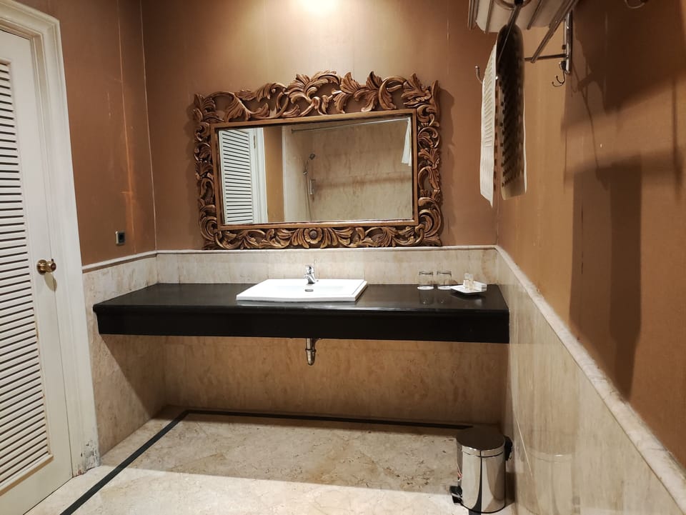 Superior Room | Bathroom