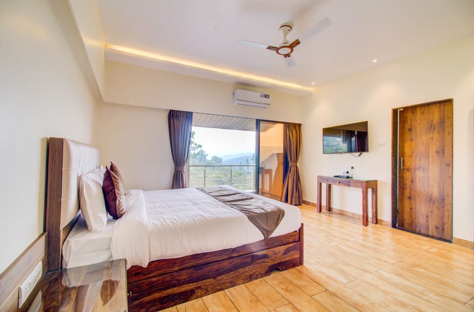 Family Room | Free WiFi