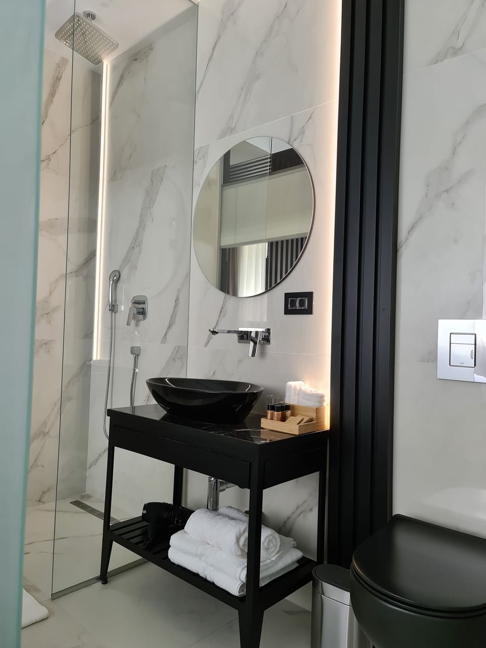 The Location Hotel Bed and Breakfast in Belgrade