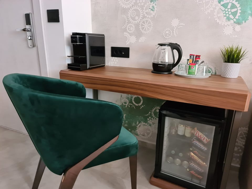 Special Offer - Double Room with Round Airport Transfer | Minibar