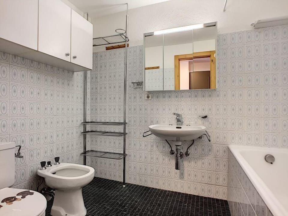 Bathroom with WC