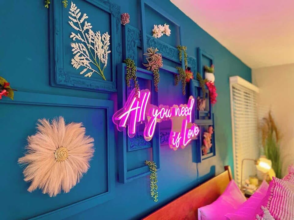 *All You Need is Love* Primary Suite Details