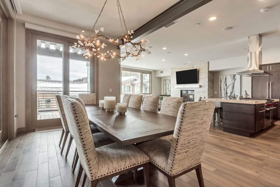 Suite, 5 Bedrooms | Private kitchen