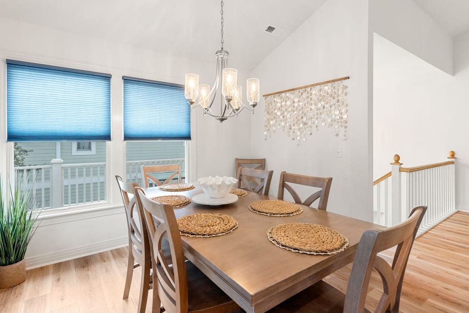HK11: Marsh & Harbor | Top Level Dining Area