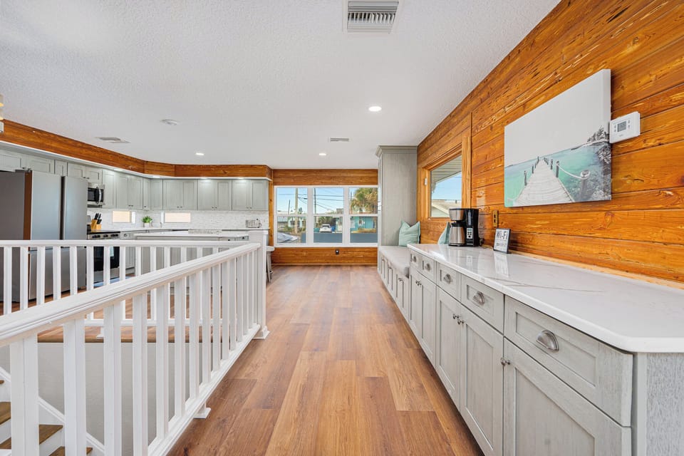 Additional counter space leads into the kitchen