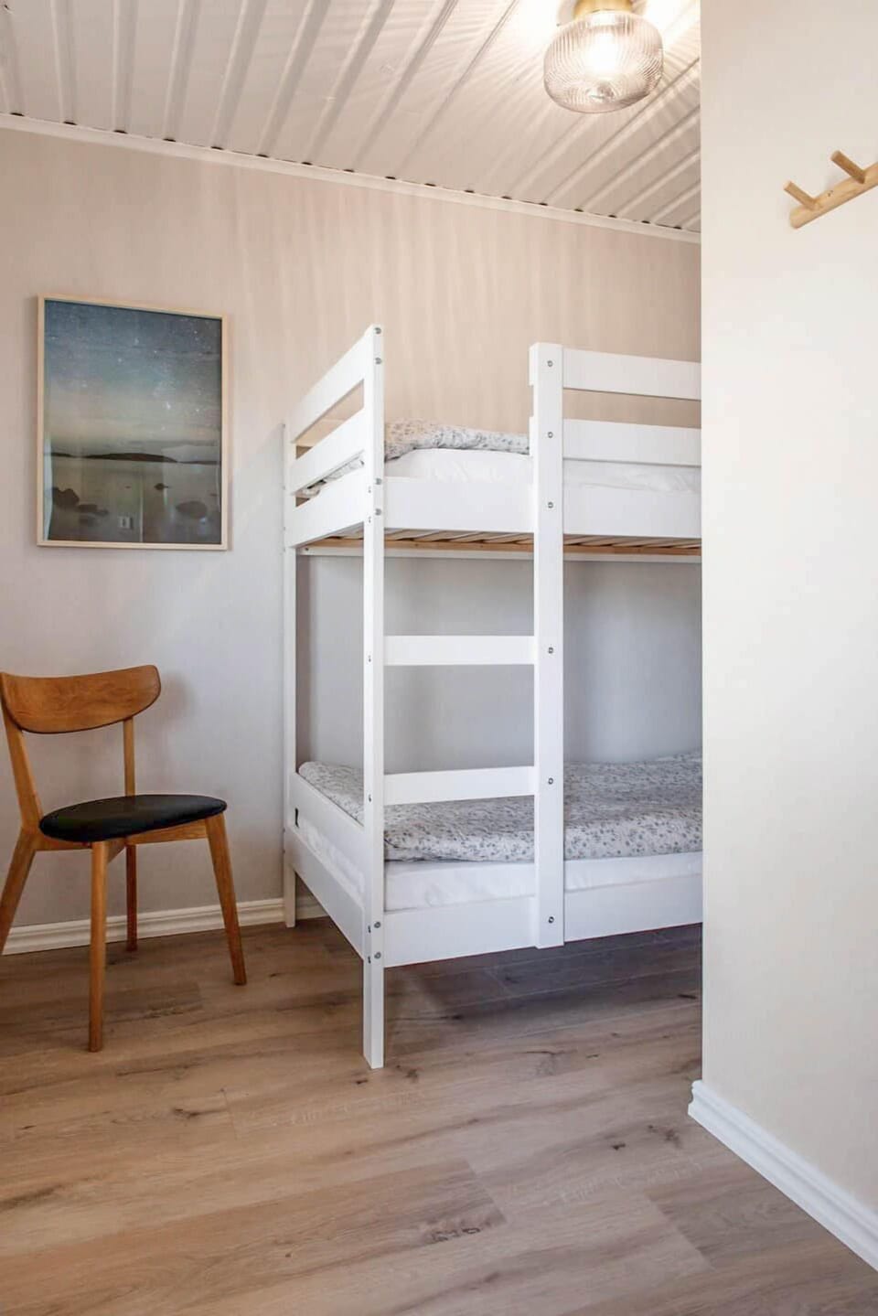 Bedroom bunkbed