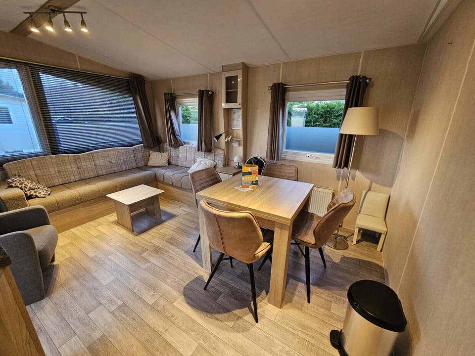 Living room of Roompot Camping de Zandput 508 - EEZZ