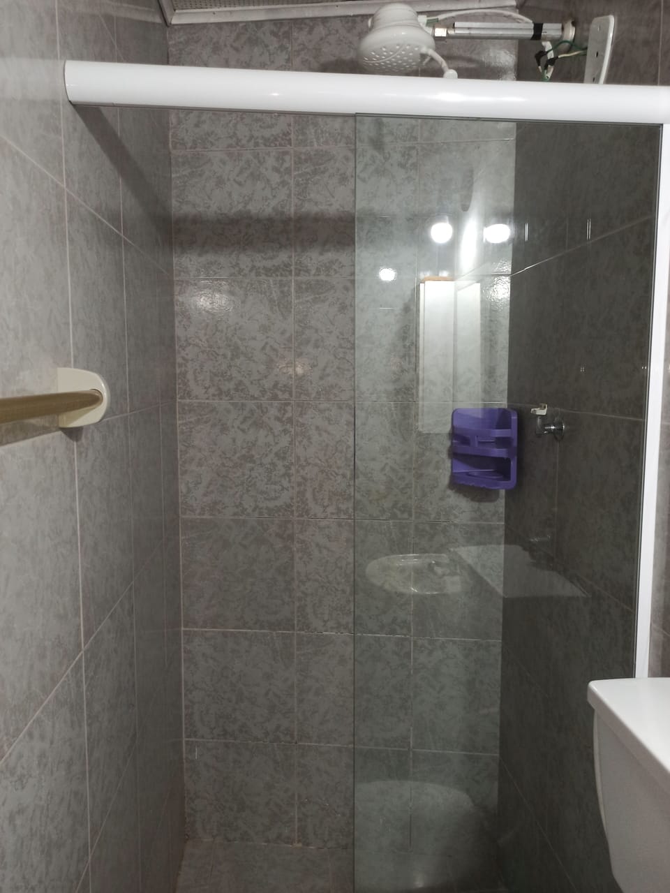 Suite | Bathroom | Shower, rainfall showerhead
