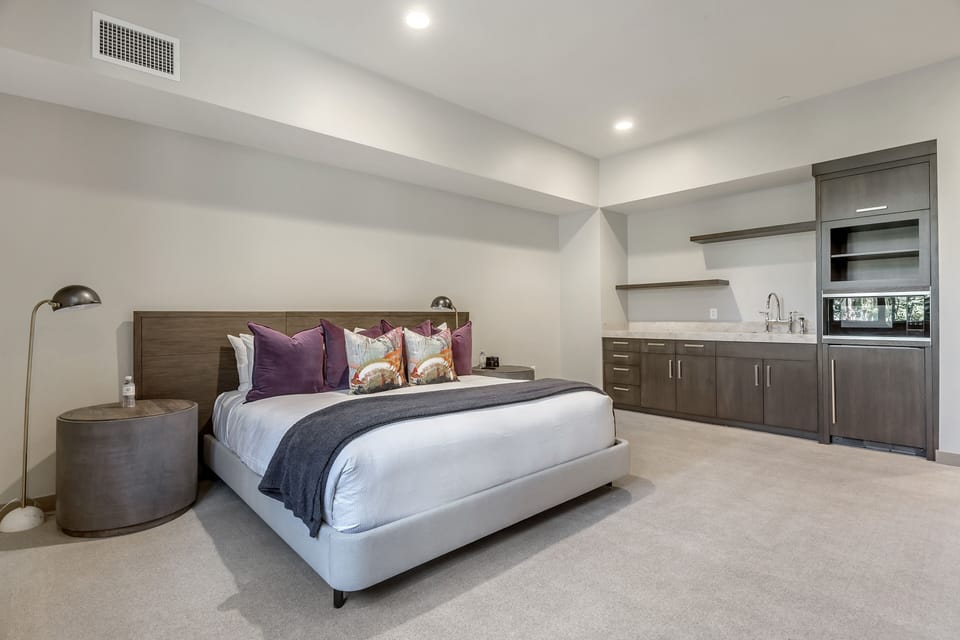 Room, Indoors, Bedroom, Furniture, Flooring