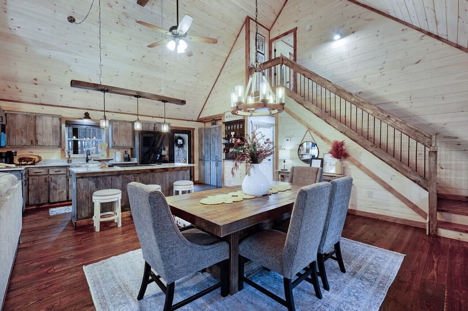 Main Floor 4