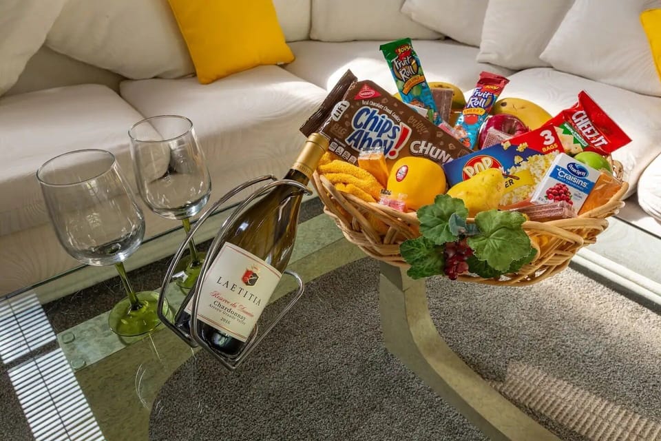 You'll be welcomed with a bottle of fine wine from a local vineyard, and snacks.