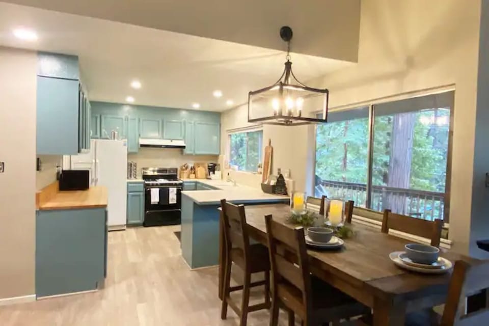 Well appointed kitchen with refrigerator, dishwasher and brand new gas range.