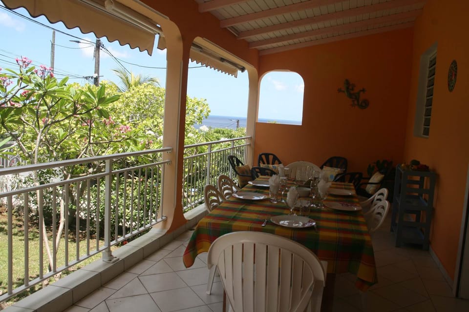 Gîte Bougainvillier Deshaies Guadeloupe