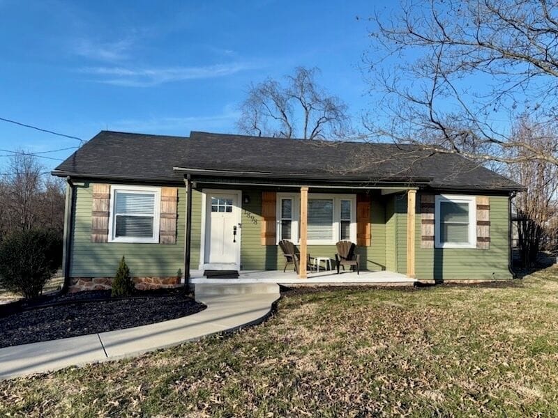 Large Circle Driveway