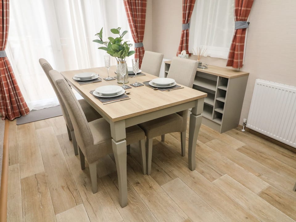 Fridge, dishwasher, electric kettle, toaster