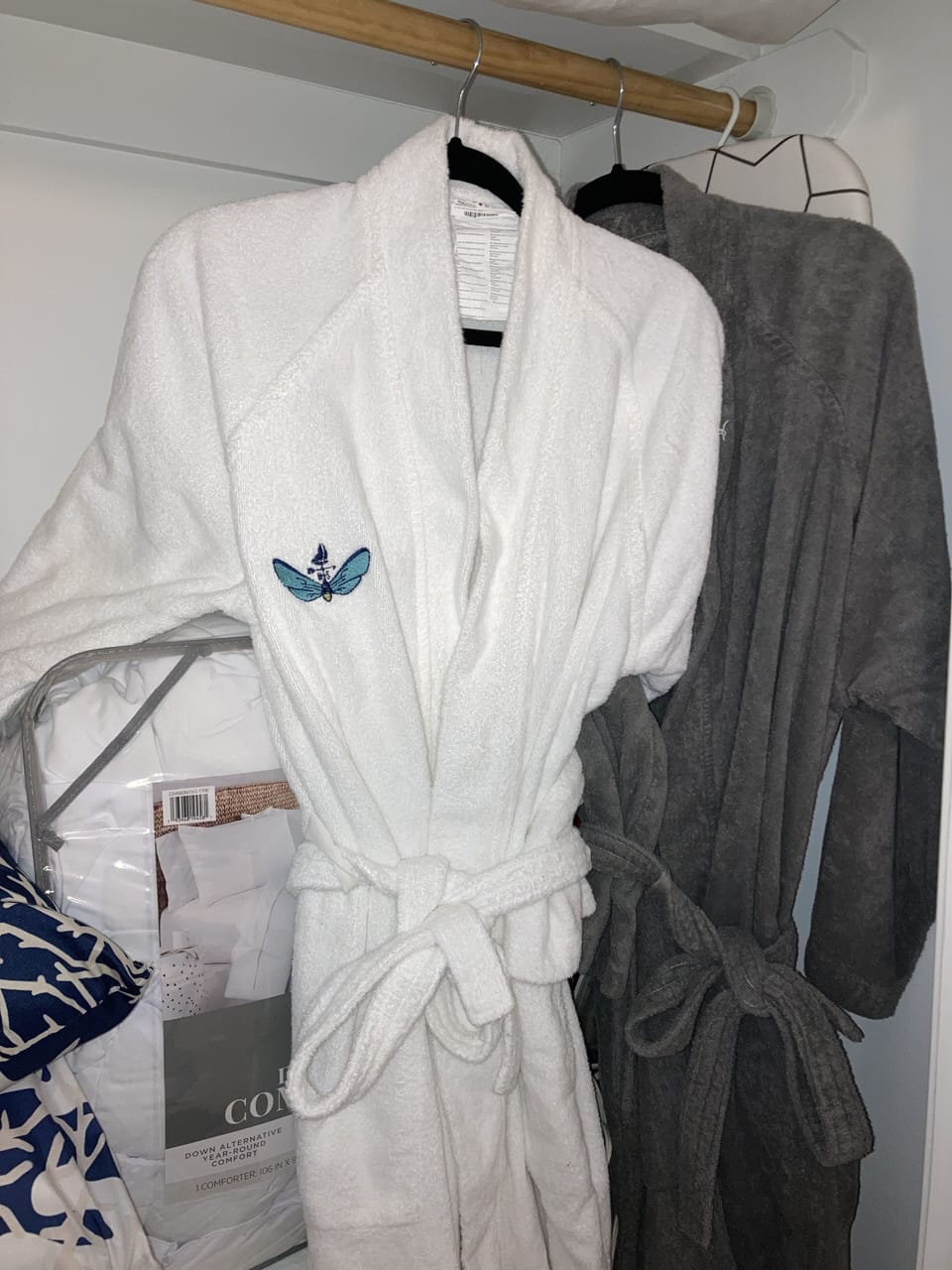 Bathroom amenities