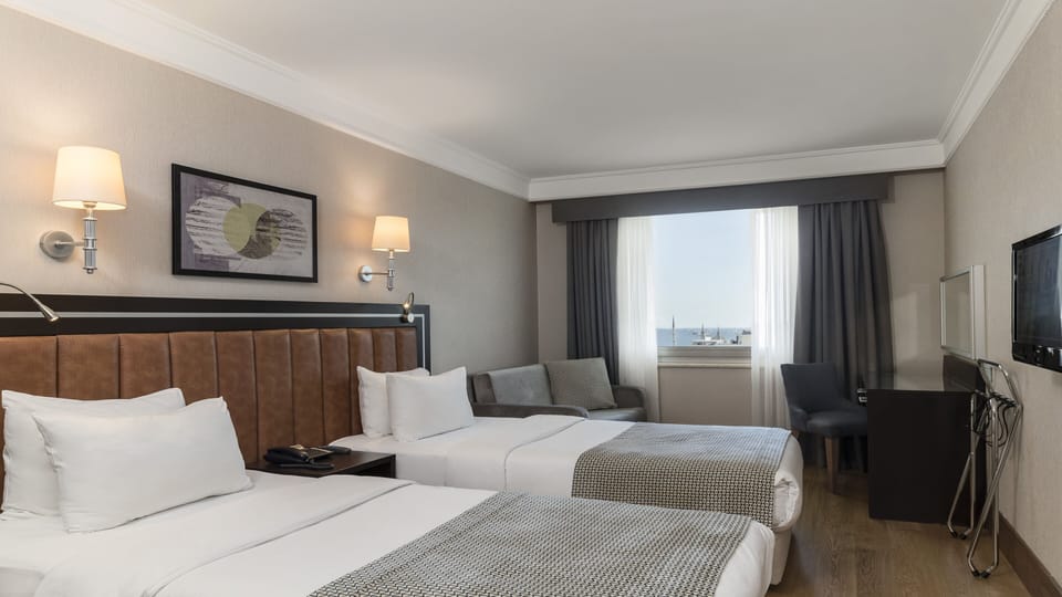 1 bedroom, Egyptian cotton sheets, premium bedding, Select Comfort beds