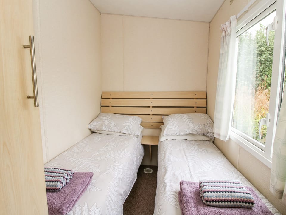 4 bedrooms, individually decorated, individually furnished, free WiFi