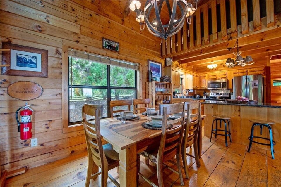 A quaint dinning area