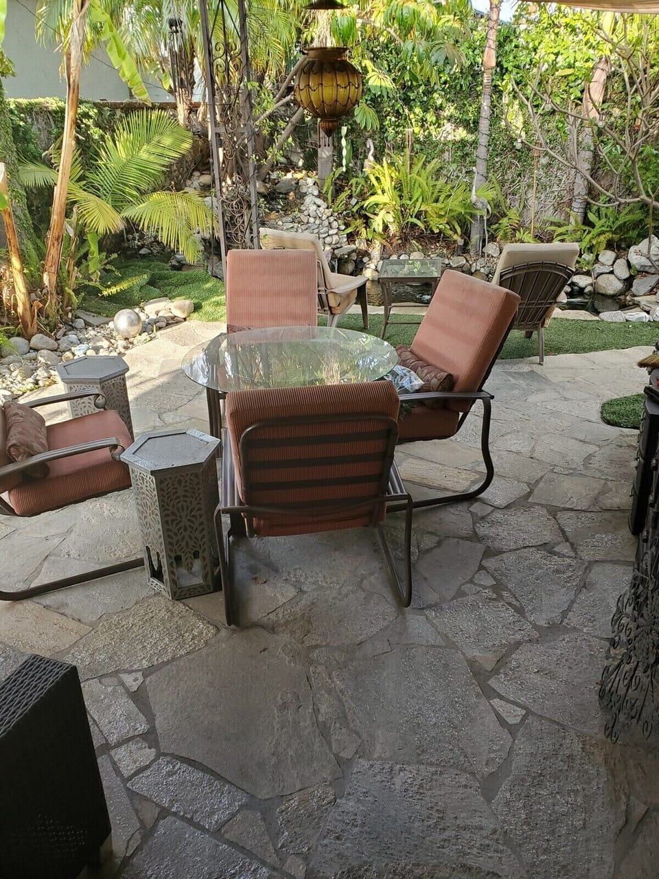 Design Double Room, Shared Bathroom (Two Twins or a) | Garden