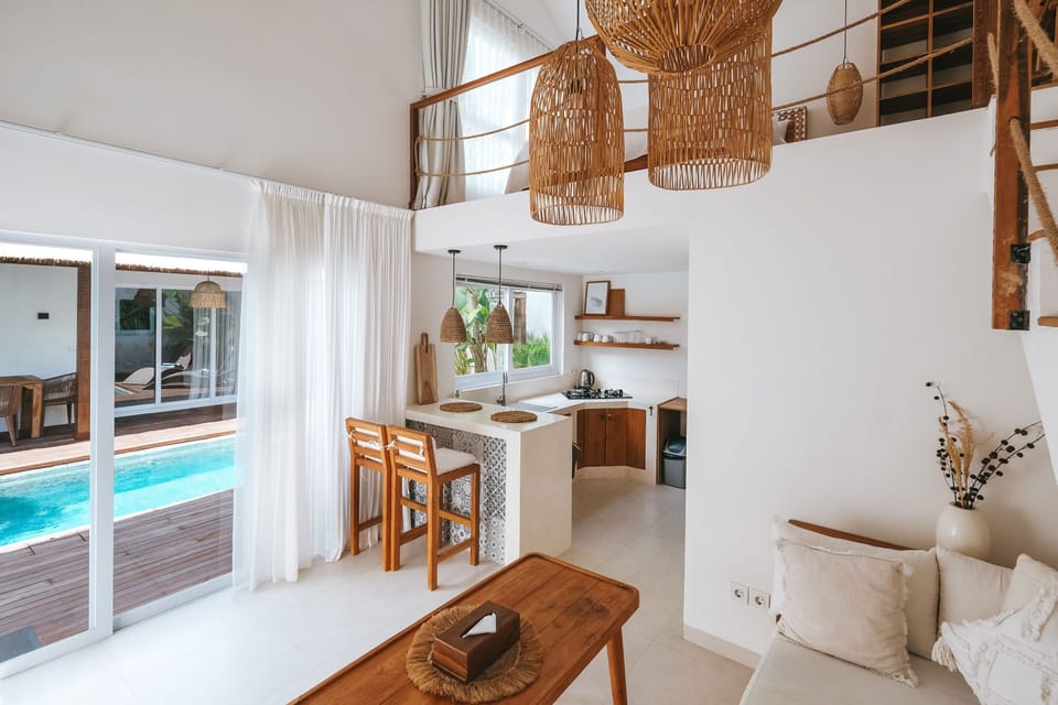 Villa, 2 Bedrooms | Living room | 43-inch Smart TV with cable channels, TV