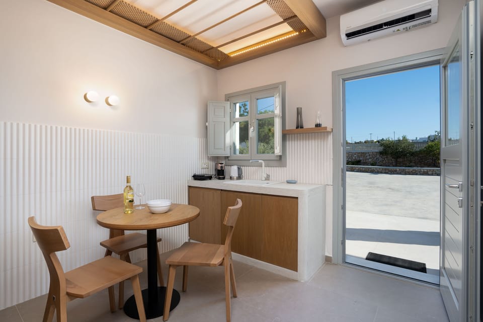 Private kitchenette