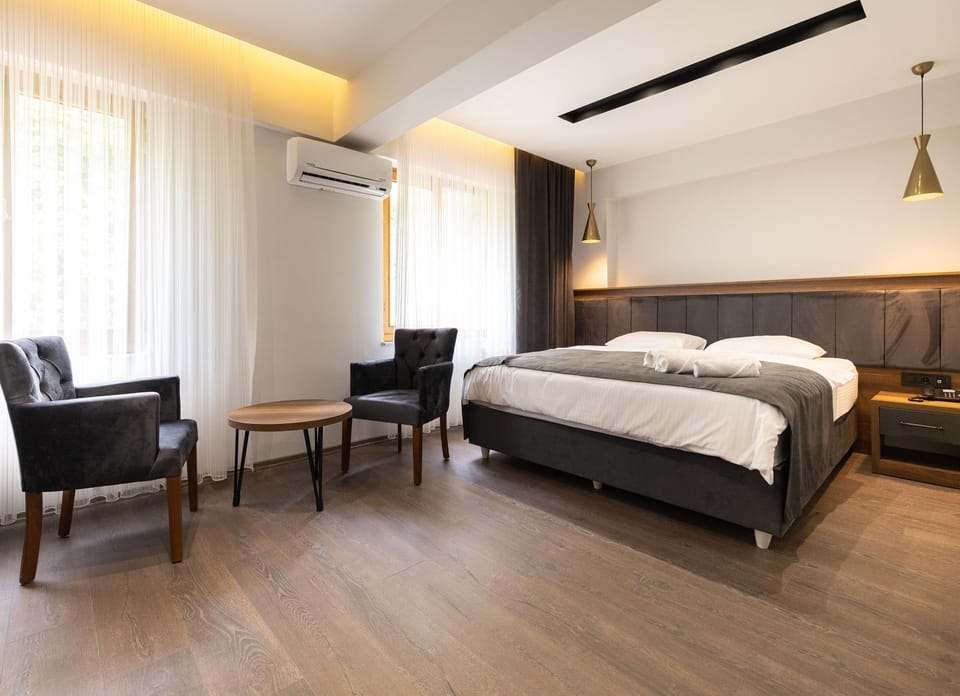 Family Twin Room | Soundproofing, free WiFi, bed sheets