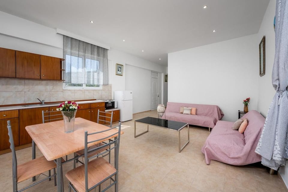Apartment | Dining