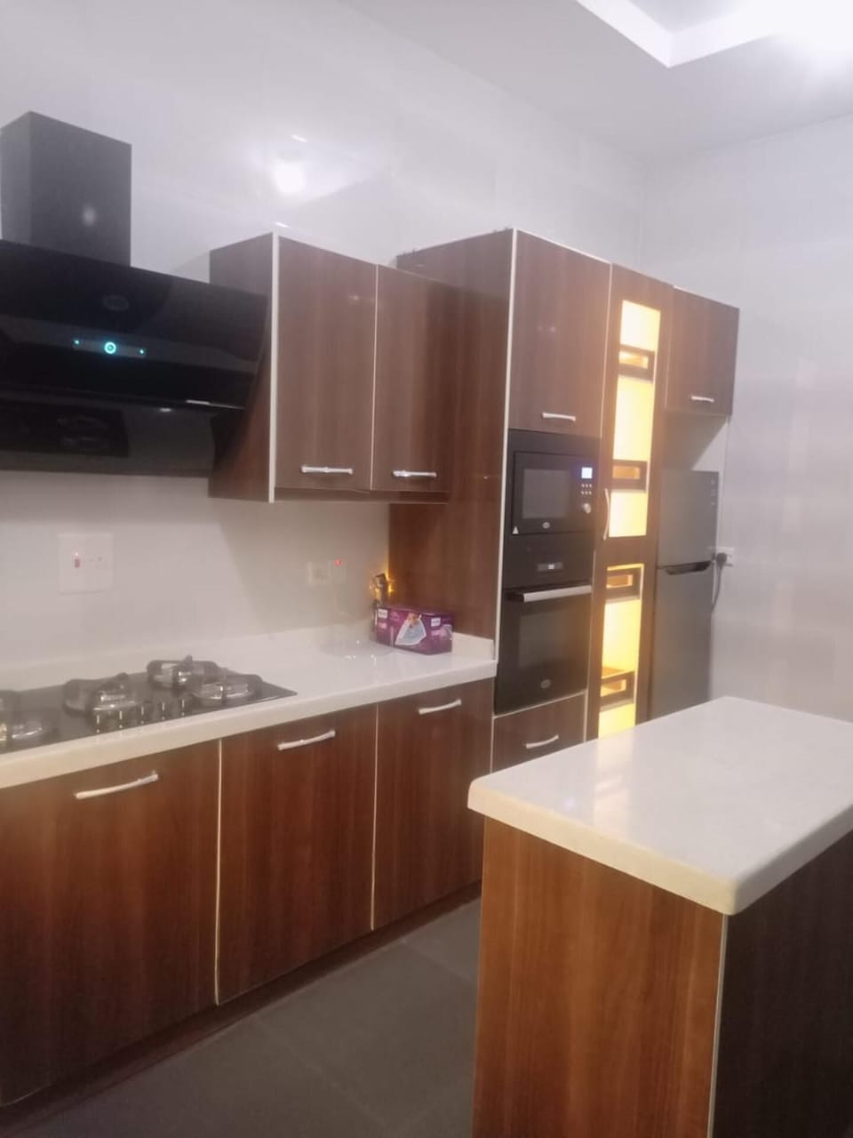House | Private kitchen | Fridge, microwave, oven, stovetop