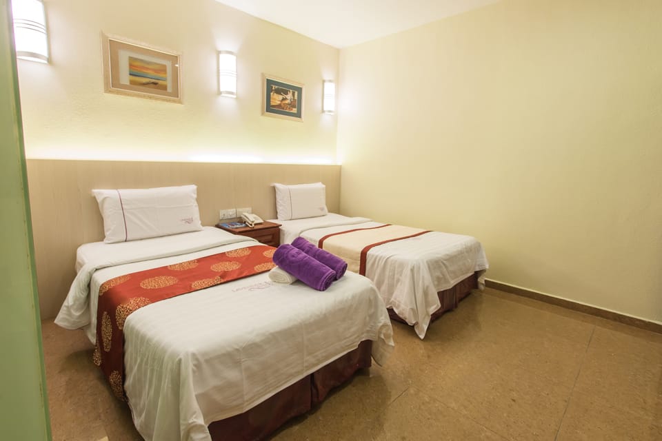Superior Twin | In-room safe, soundproofing, iron/ironing board, free WiFi