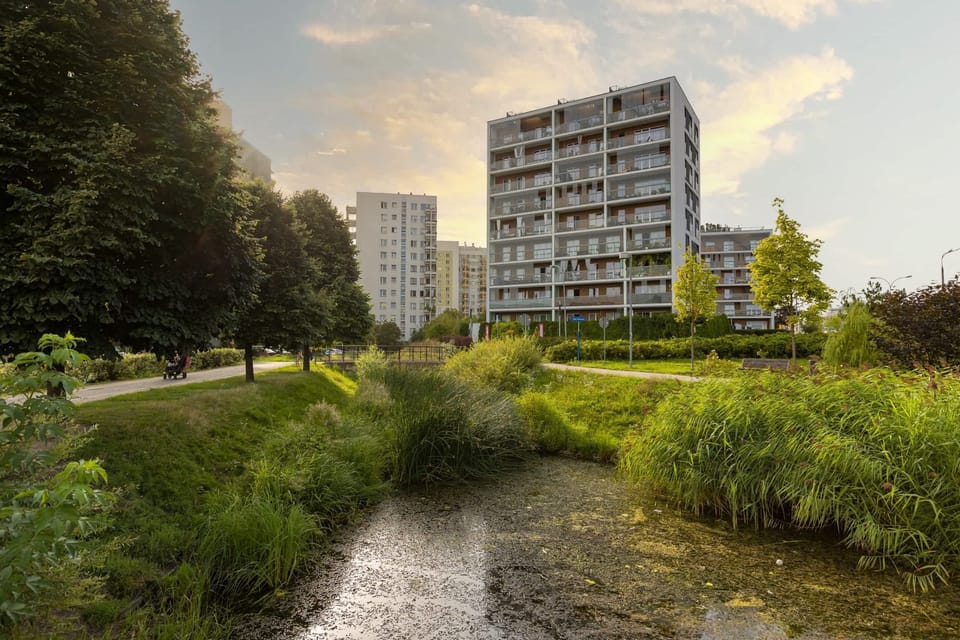 Stay in a well-connected area with excellent public transport links. 